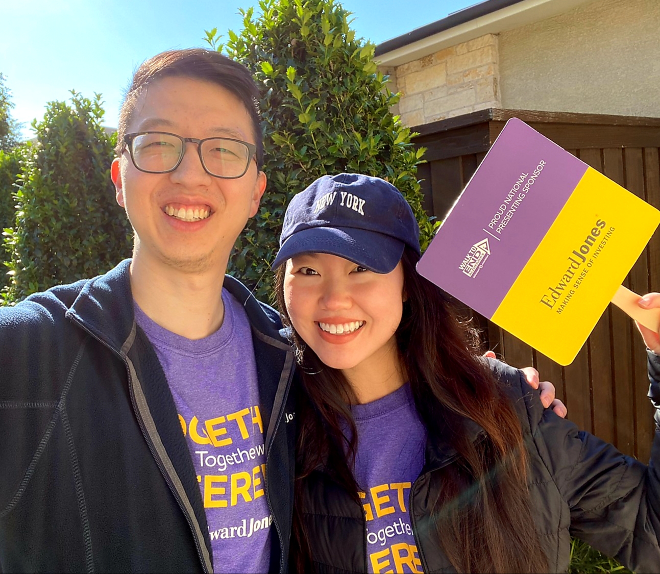 Edward Jones Financial Advisor Jonathan Kang (Farmers Branch, TX) joined in the Walk to End Alzheimer's in his neighborhood last Fall (Sept-Oct 2020).