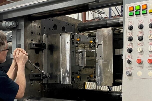Viking mold machine_715x405