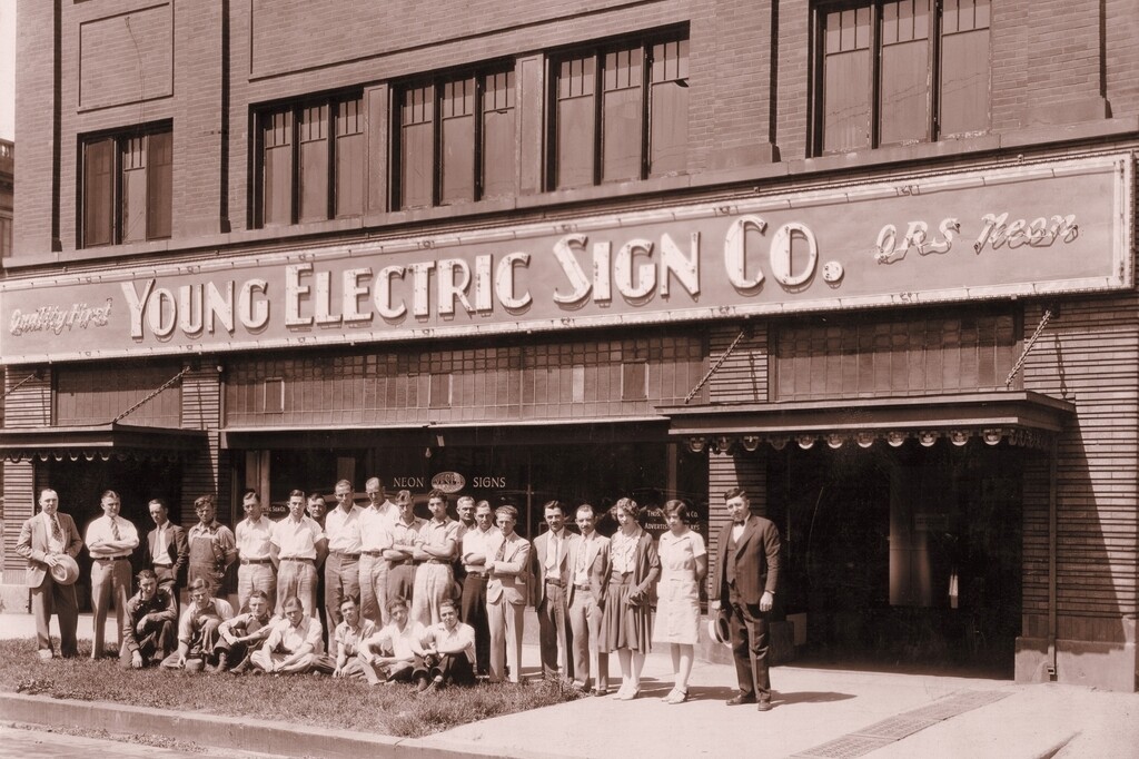 YESCO bldg&employees